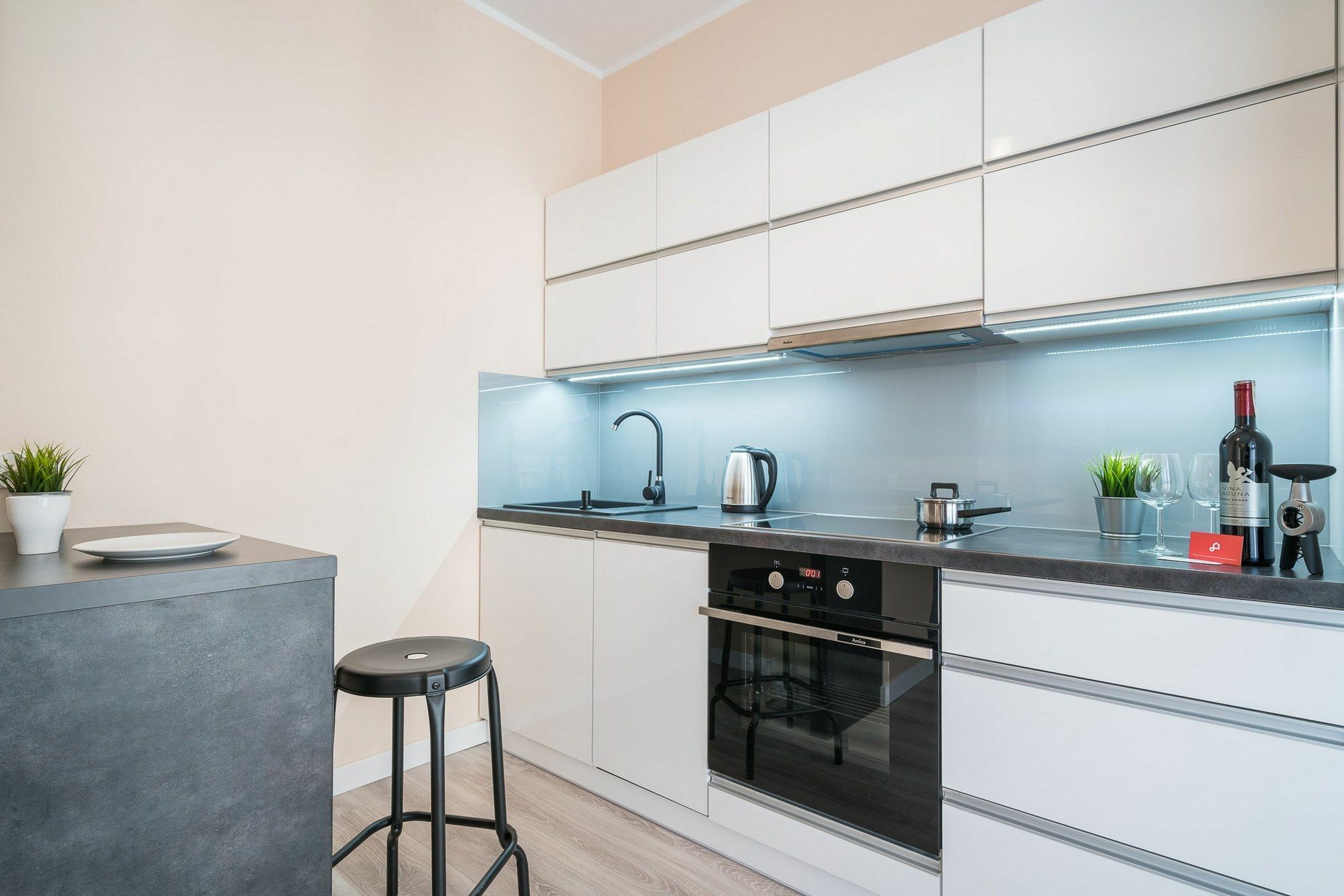 Rentplanet - Odra Tower Apartment Wroclaw Bagian luar foto