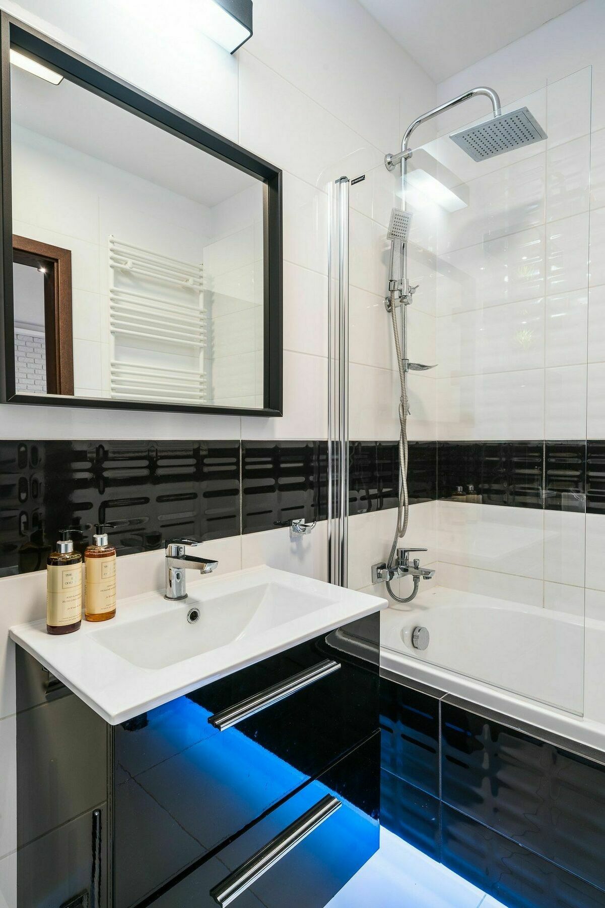 Rentplanet - Odra Tower Apartment Wroclaw Bagian luar foto